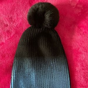JOCELYN | BLACK TO METALLIC BLUE OMBRE BEANIE